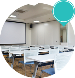 フリースペースに座席を並べた状態